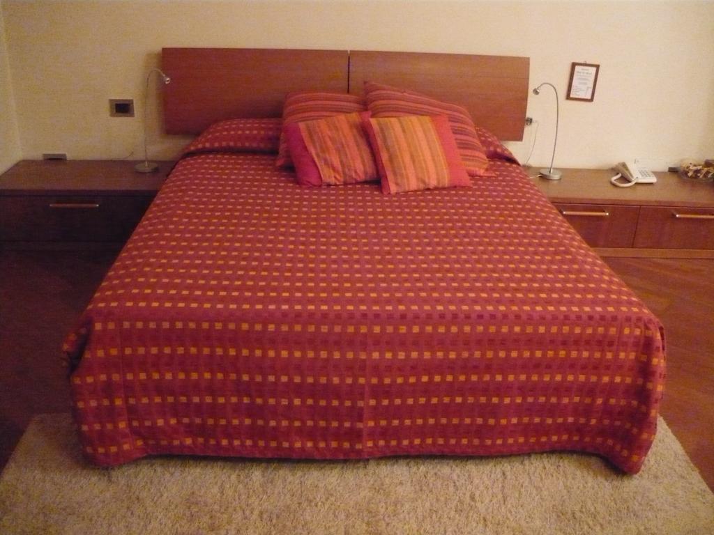 Hotel Le Moran Cusago Bilik gambar